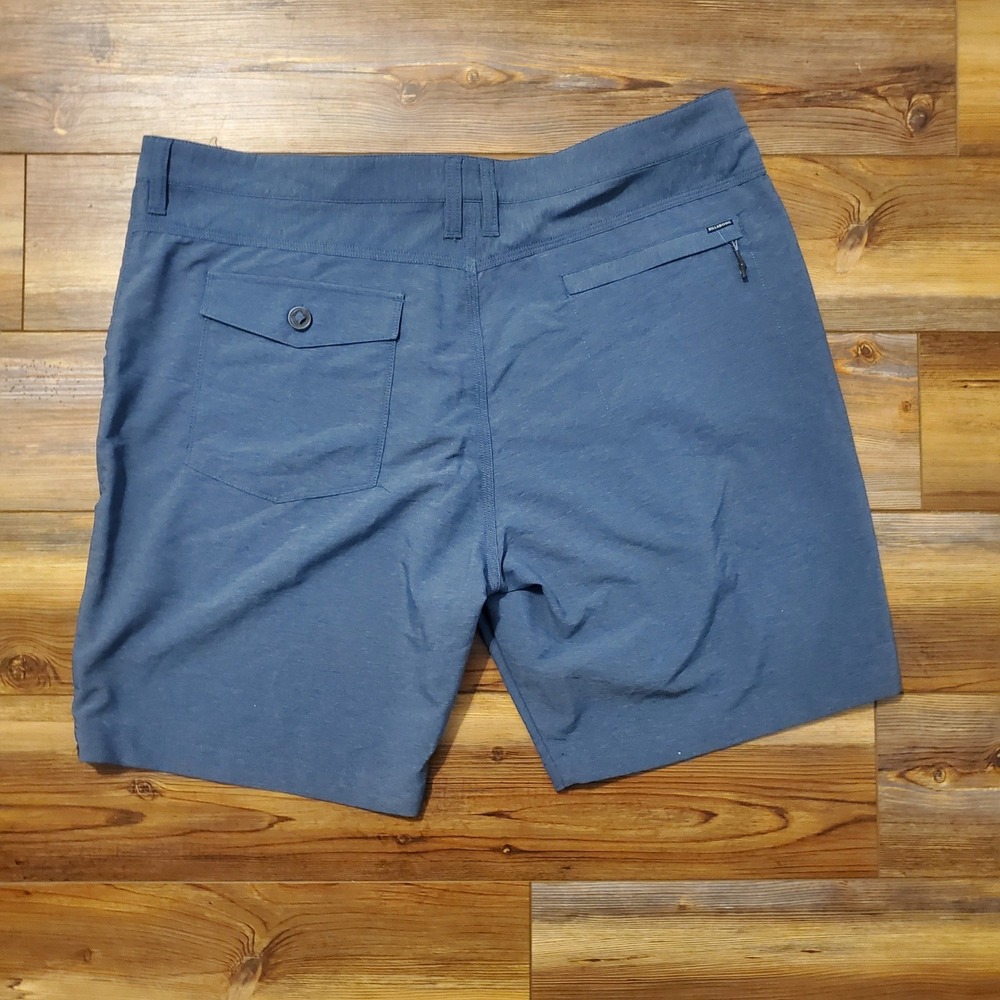 BILLABONG Adventure Division‎ SurfTrek Submersible Hybrid Walk/Board Shorts, 40W